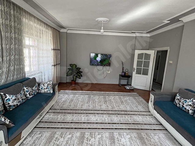 VAN İPEKYOLU BAHÇIVAN MAHALLESİNDE SATILIK GENİŞ 4+1 DAİRE - Görsel 15