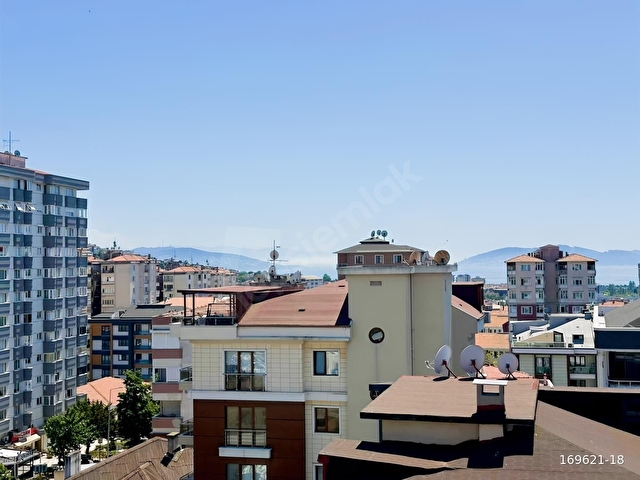 TOPRAK EMLAKTAN METROYA YAKIN KİRALIK 3+1 daire