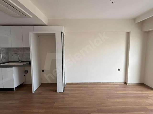 PRESTİJLİ LOKASYONDA 1+1 KİRALIK LATİF AYDEMİR BUSINESS! - Görsel 11
