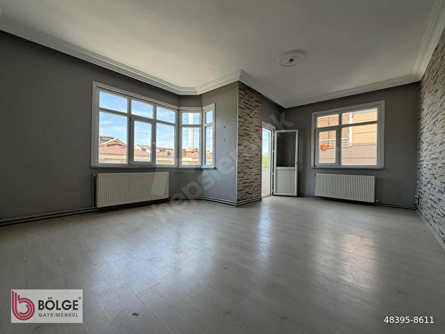 DARICA MERKEZDE SAHİLE VE ÇARŞIYA YAKIN 3+1 130 M² ARA KAT DAİRE - Görsel 8