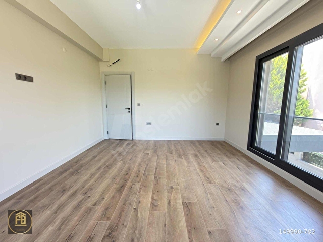 KEMALPAŞA ULUCAK 1010M2 ARSA İÇİNDE 4+1 SATILIK VİLLA - Görsel 14