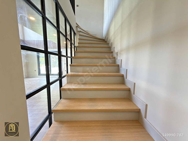 KEMALPAŞA ULUCAK 1010M2 ARSA İÇİNDE 4+1 SATILIK VİLLA - Görsel 21