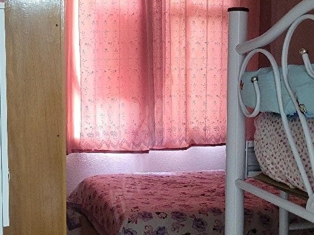 Barış Emlaktan Çandarlı merkezde full eşyalı çok bakımlı mutfak ayrı 2+1 daire. - Görsel 10