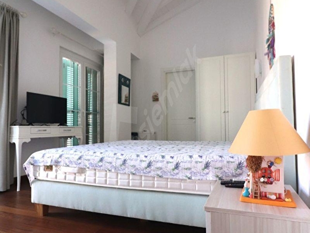 Ege Emlaktan Alaçatı Köy Merkezinde 500m2 de 5+2 Havuzlu Villa - Görsel 24