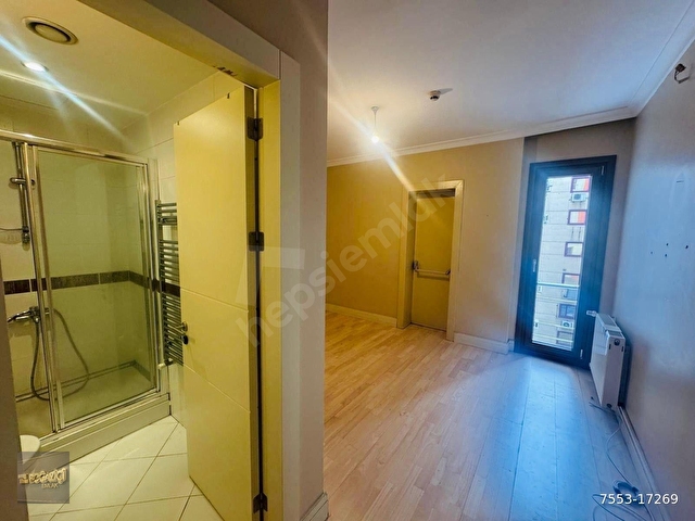 KOZYATAĞINDA SİTE İÇERİSİNDE GÜVENLİKLİ, HAVUZLU 125m2 NET BOŞ DAİRE - Görsel 23