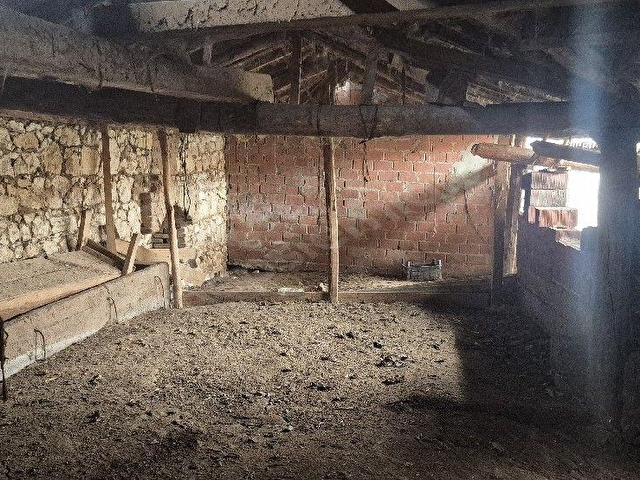 DEMİRSÖZ ÇANAKKALE BAYRAMİÇ PINARBAŞI KÖYÜ SATILIK MÜSTAKİL BAHÇELİ TAŞ DUVAR KÖY EVİ - Görsel 18
