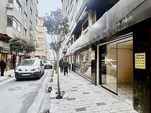 BARUTHANE CAD. EN KIYMETLİ MEVKİSİNDE 3 KATLI SATILIK DÜKKAN