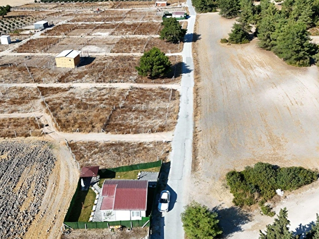 MS ROTAdan DEVELİDE ASFALT YOLA CEPHE 220 M² HARİKA BAHÇE - Görsel 7