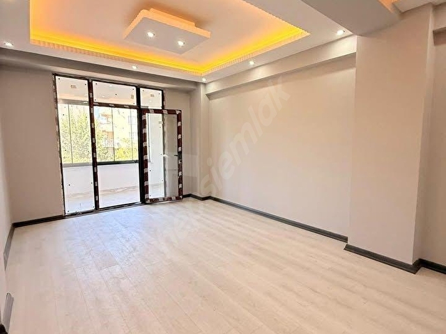 SARRAF YAPIDAN AKEVLERDE FIRSAT DAİRE 2+1 ARA KAT