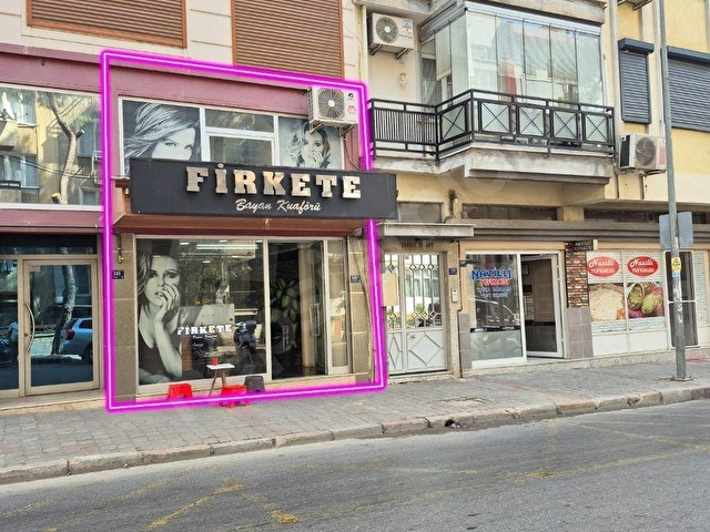 ÇARŞI MERKEZDE HÜRRİYET CD. ÜZERİNDE 160 M² SATILIK DÜKKAN - Görsel 2