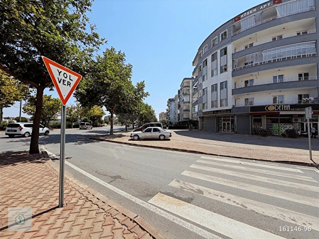 FETİH CADDESİ TRAMVAYA YAKIN 3+1 SATILIK DAİRE - Görsel 3