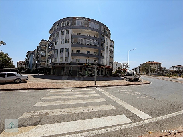 FETİH CADDESİ TRAMVAYA YAKIN 3+1 SATILIK DAİRE