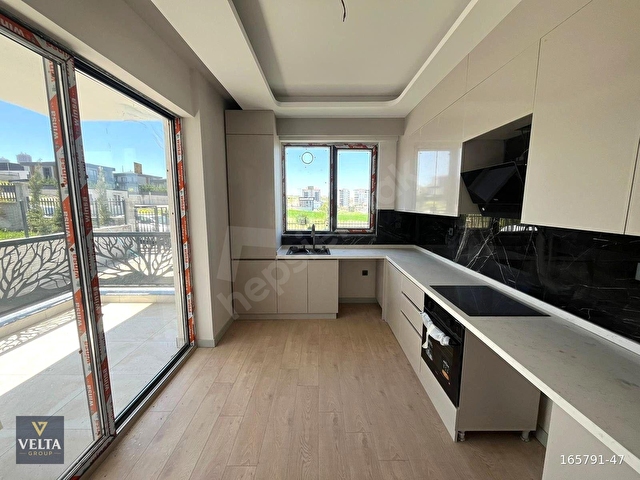 BAĞLICADA KAPALI OTOPARKLI ULTRA LÜKS YAPILI 4+1 SATILIK VİLLA - Görsel 26
