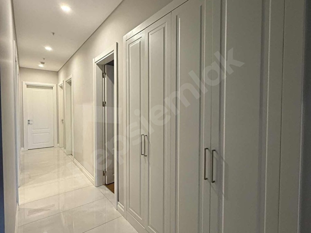 ÇAMLIVADİ DE 5+1 YÜKSEK KAT ORMAN MANZARALI EŞYALI KİRALIK DAİRE - Görsel 13