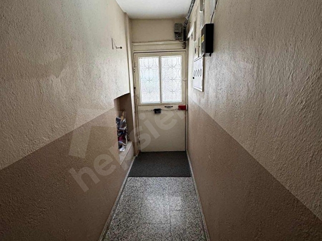 Bornova Yeşilova da Geniş m2 3+1 Satılık Full Tadilatlı Daire - Görsel 8