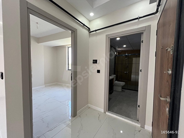 ZİNCİRLİKUYU MAH. BURSA CAD. YAKINI SATILIK 1+1 DAİRE - Görsel 6