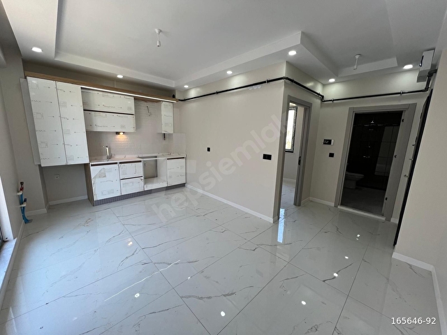 ZİNCİRLİKUYU MAH. BURSA CAD. YAKINI SATILIK 1+1 DAİRE - Görsel 2