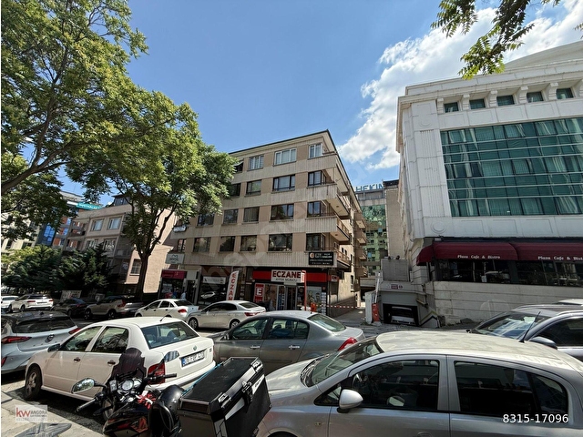 BESTEKAR CADDESİNDE LİV HASTAHANESİ KARŞISINDA 3+1 KİRALIK OFİS - Görsel 2