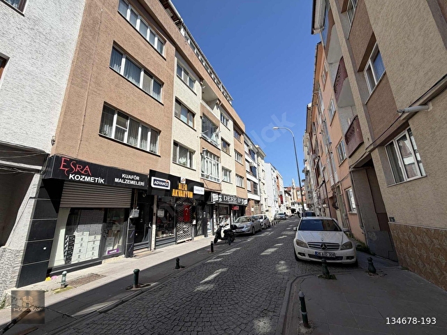 DELİKLİTAŞ KILIÇ SOKAKTA KİRALIK EŞYALI 3+1 DAİRE - Görsel 3