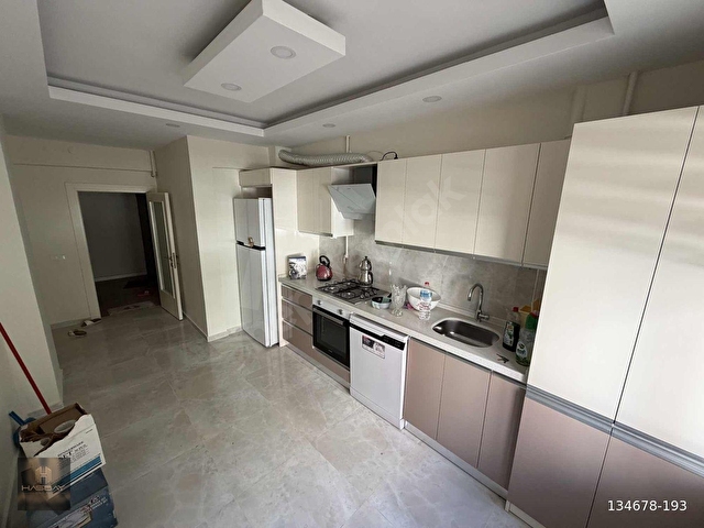 DELİKLİTAŞ KILIÇ SOKAKTA KİRALIK EŞYALI 3+1 DAİRE - Görsel 8