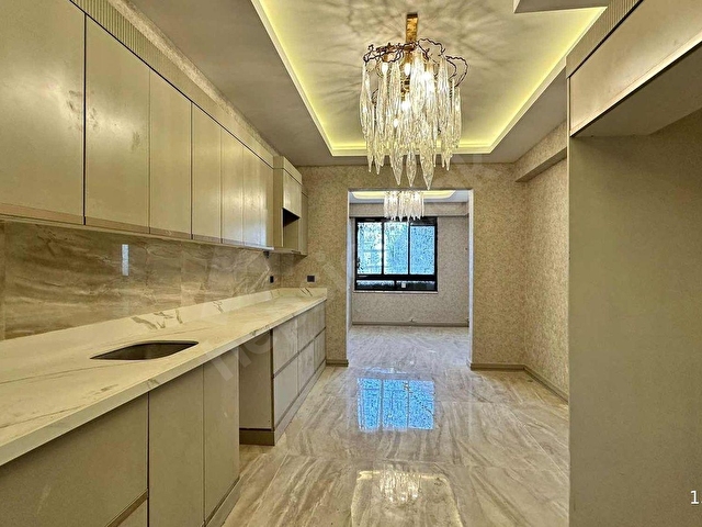 EKİCİDEN GÜVENEVLERDE ULTRA LUX SIFIR ARA KAT 3.5+1 DAİRE