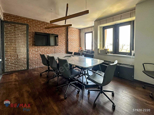 BEŞIKTAŞ’TA BOĞAZ MANZARALI, PRESTIJLI KONUMDA, 140 M² FULL DONANIMLI EŞYALI KIRALIK OFIS - Görsel 16