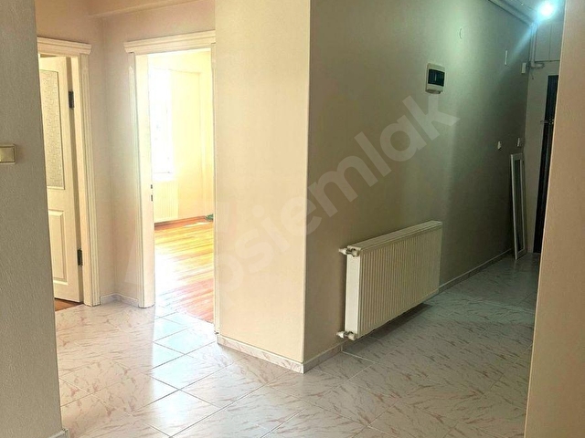 CADDE ÜZERİNDE KİRALIK DAİRE 3+1 - Görsel 8