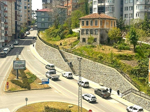 CADDE ÜZERİNDE KİRALIK DAİRE 3+1 - Görsel 12