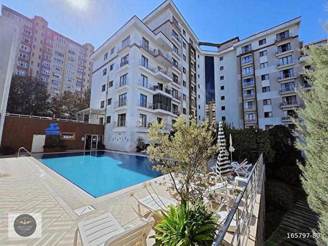 BEYLİKDÜZÜ E5 VE MİGROS AVM YANI YENİ HAVUZLU PROJE 2+1 SATILIK