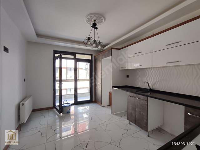 HALİT TURAN GAYRİMENKUL*VEGA AVM KARŞISI 3+1 EBEVEYNLİ ASANSÖRLÜ**ERTUĞRULGAZİ MAHALLESİ