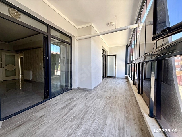 MUAZZAM KONUMDA 4+1 ULTRA GENİŞ ÇARŞI MERKEZDE CADDE CEPHELİ - Görsel 5