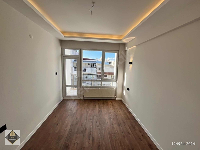 BALÇOVADA METRO YAKINI ASANSÖRLÜ TADİLATLI 3+1 SATILIK DAİRE - Görsel 8