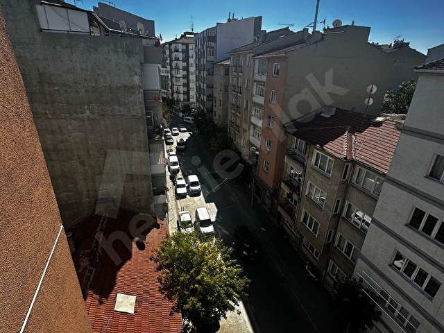 PLUS GAYRIMENKULDEN KIRIM CADDESI UZERINDE 3+1 DAIRE