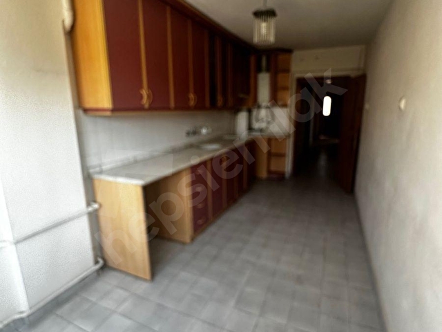 PLUS GAYRIMENKULDEN KIRIM CADDESI UZERINDE 3+1 DAIRE - Görsel 8