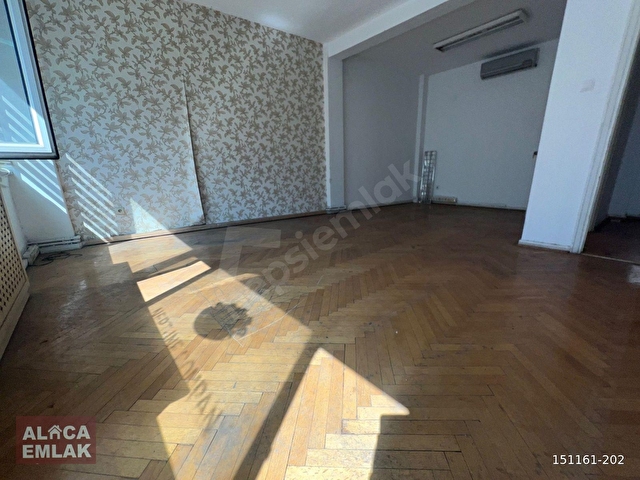 ŞİŞLİ HALASKARGAZİ CAD. ÜZERİNDE 85 M2 2+1 GÜZEL KONUMDA DAİRE - Görsel 9