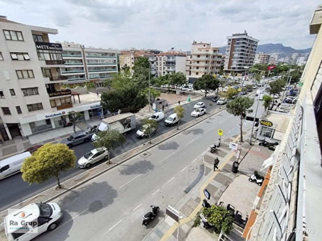 KARŞIYAKA GİRNE BULVARINDA 3 CEPHE 3+1 FERAH KİRALIK DAİRE