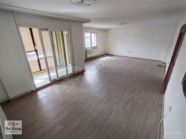 KARŞIYAKA GİRNE BULVARINDA 3 CEPHE 3+1 FERAH KİRALIK DAİRE - Görsel 7