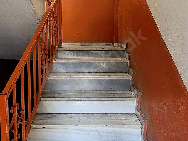 KORU EMLAKTAN YENİLENMİŞ 2+1 DAİRE 12.5M2 ARSA PAYLI - Görsel 2