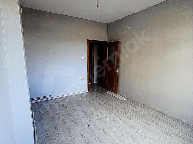 KORU EMLAKTAN YENİLENMİŞ 2+1 DAİRE 12.5M2 ARSA PAYLI - Görsel 26