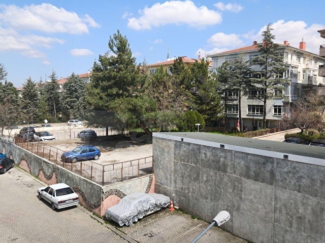 ŞAİR NAZIM,VADİ MANZARALI,FULL YAPILI 2+1,OTOPARKLI,BOL GÜNEŞLİ - Görsel 27