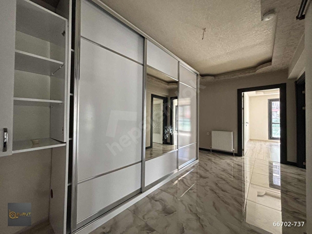 BARUT EMLAKTAN ELİT SİTEDE 180M2 G.ODALI YAPILI 4+1 FIRSAT DAİRE - Görsel 15