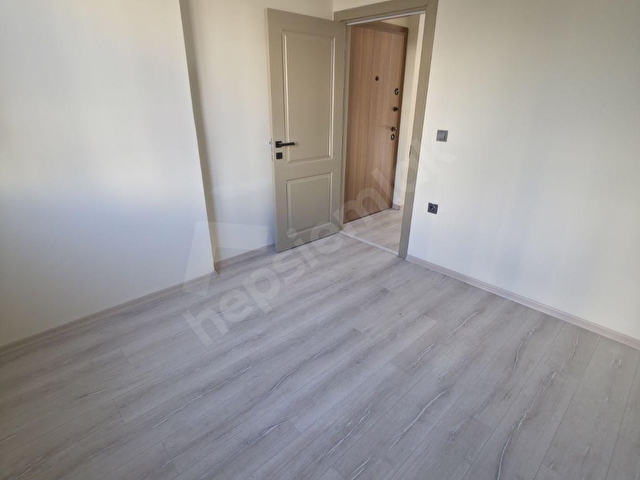 KARŞIYAKA DA NOKTA KONUM 1+1 KİRALIK LÜKS DAİRE - Görsel 10