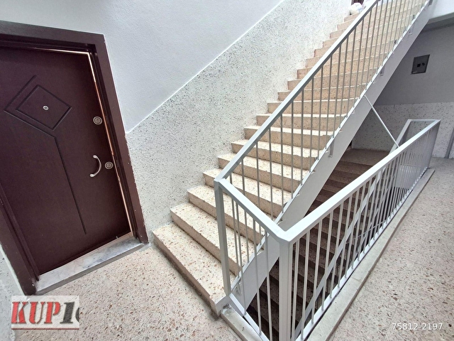 Y.ETLİK CADDESİNDE 3+1 GÜNEY BATI CEPHE ORTA KAT MERKEZİ KONUMDA - Görsel 3