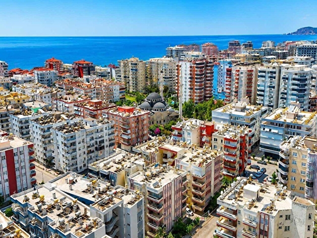 MAHMUTLARDA ACİL SATILIK 2+1 EŞYALI GENİŞ DAİRE