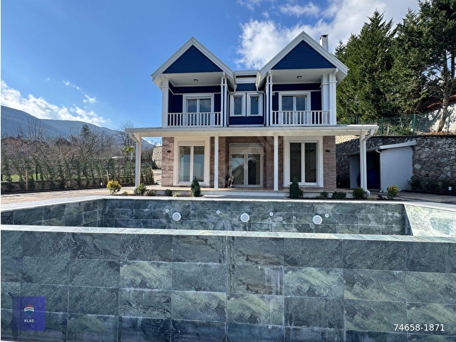 SAPANCA FEVZİYEDE 1400 M2 ARSA İÇİNDE SATILIK MÜSTAKİL LÜX VİLLA - Görsel 11