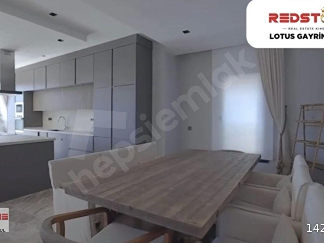 Yalıkavakta site içinde müstakil havuzlu 6+2  kiralık villa - Görsel 5