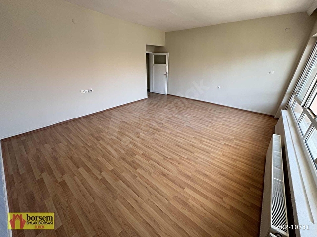 ÇETİN EMEÇ BULVARI YAKINI - SOKULLU CADDE ÜZERİ - 130m² 3+1 BOŞ - Görsel 5