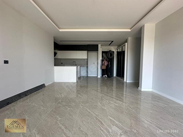 Kuşadası yılancı burnunda satılık lüks 2+1 daire - Görsel 3