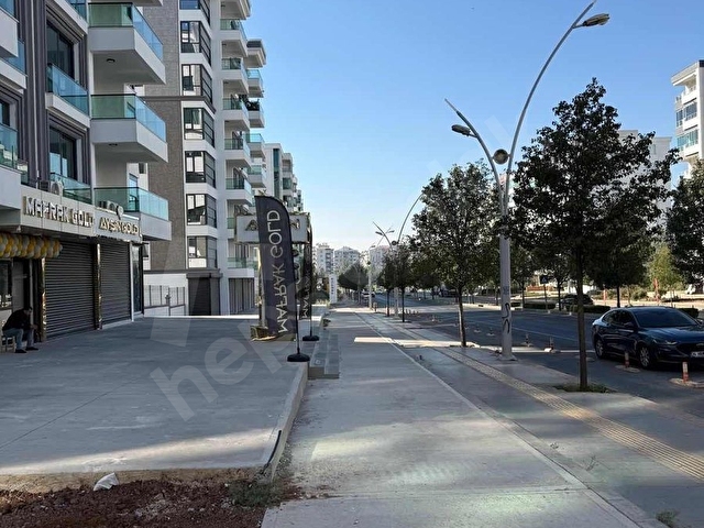 ÇEVİK CADDESİ ÜZERİNDE SİTE PROJELERİN İÇİNDE KİRALIK 330M2 DÜK. - Görsel 13