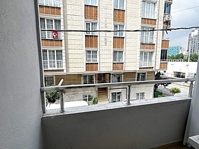 NEHTERÇEŞME METROBÜS YAKIN 3+1 TEMİZ 145M2 DEKORLU SATILIK DAİRE - Görsel 3